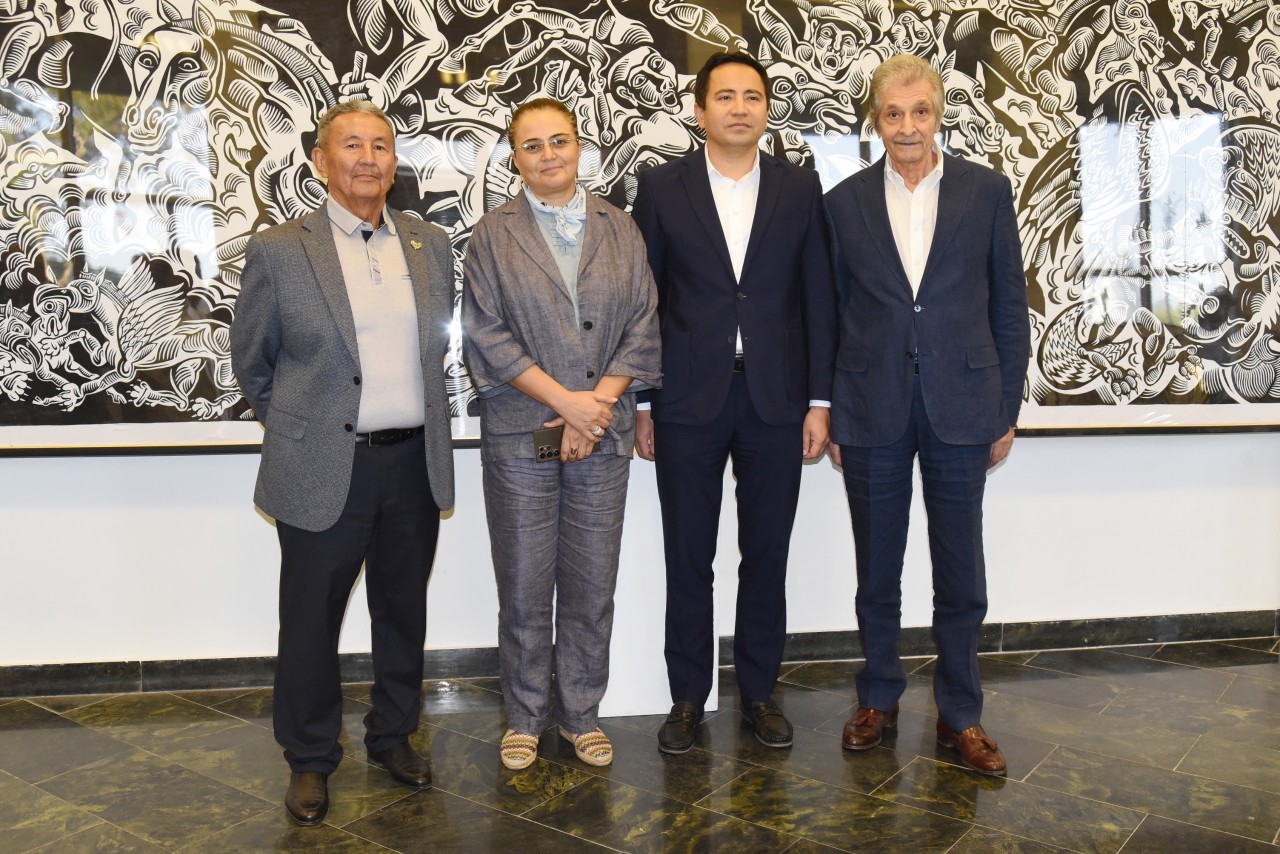 Batuxan Baymenin Bakıda sərgisi açıldı - FOTOLAR